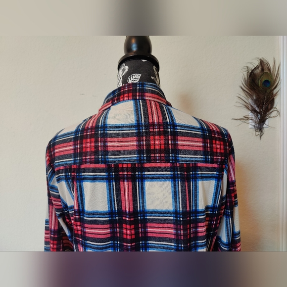 Passport Long soft flannel button down shirt 🔘 (Large) ❤️💙🖤🤍 - Picture 4 of 16